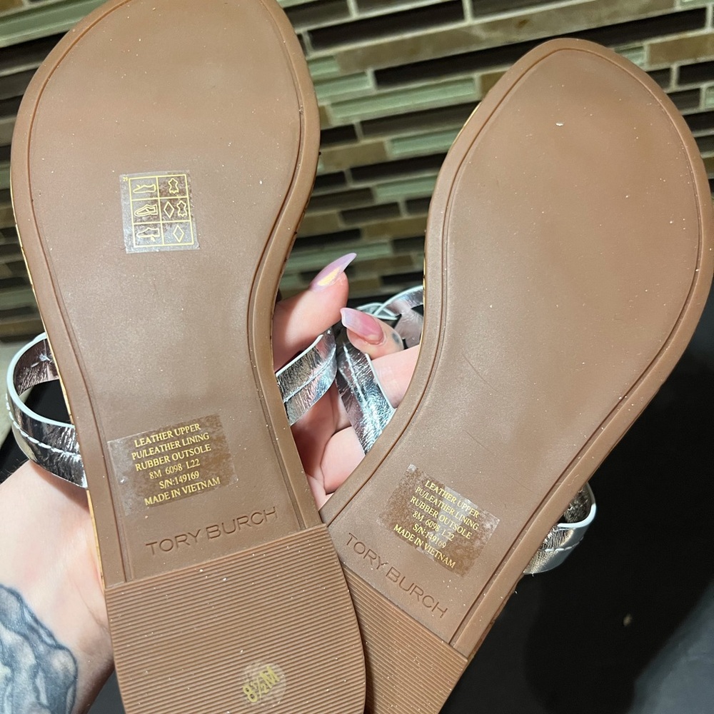 TORY BURCH MILLER PATENT  CORK / METALLIC LEATHER   SANDAL  SIZE 8.5 M - Picture 6 of 6